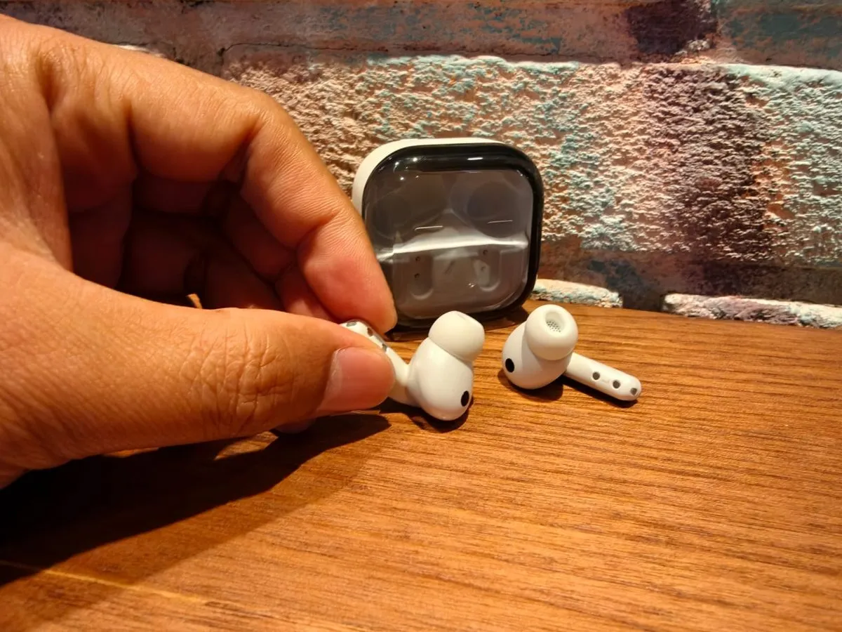 Samsung Galaxy Buds4 Series Bawa Fitur AI: Kontrol dengan Gerakan Kepala hingga Audio Adaptif