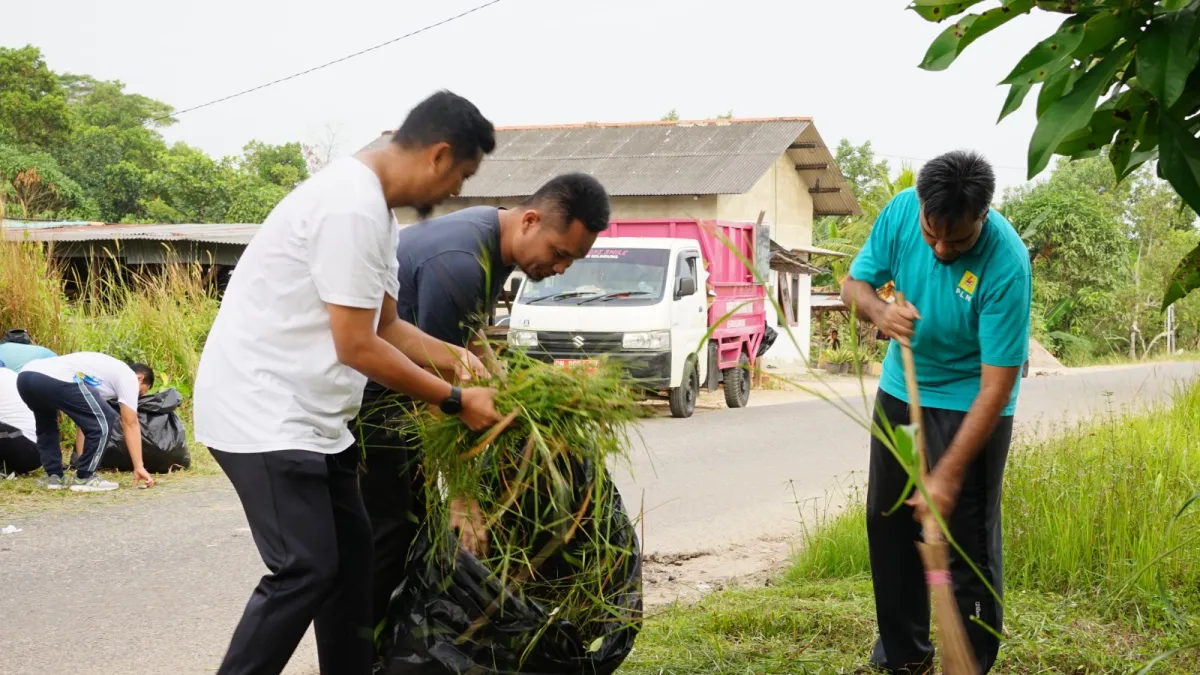 PLN UP3 Bangka Berpartisipasi dalam Program KOLAK BEKO untuk Kebersihan dan Pencegahan Banjir di Pangkalpinang