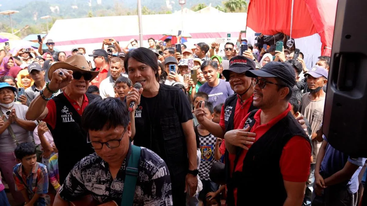 Natal Nasional PDIP Digelar Bersama Warga Terdampak Bencana di Tapanuli Tengah