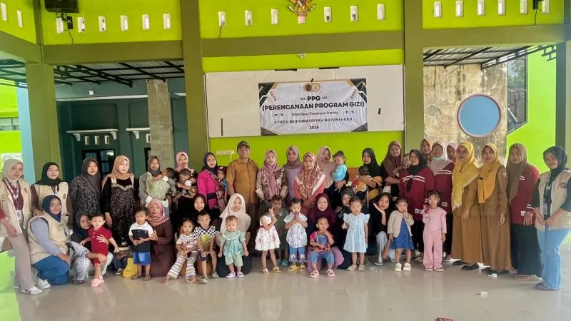 Mahasiswa KKN Gizi STIKES Muhammadiyah Bojonegoro Gelar Edukasi dan Demo Olahan Sehat untuk Cegah Stunting di Karangsono