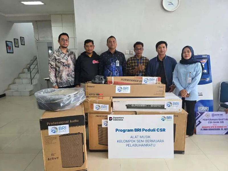 BRI Salurkan Bantuan Alat Musik untuk Dua Komunitas Seni di Kabupaten Sukabumi