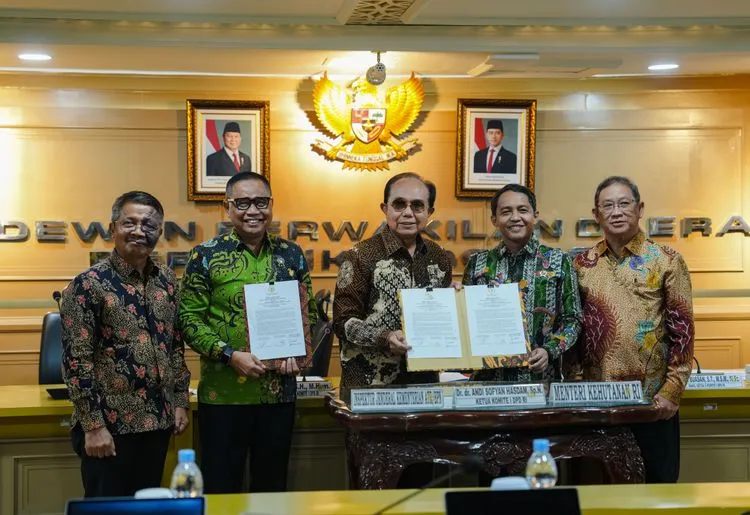 Menhut Dorong Integrasi Kawasan Hutan ke Tata Ruang Nasional untuk Perkuat Kepastian Hukum