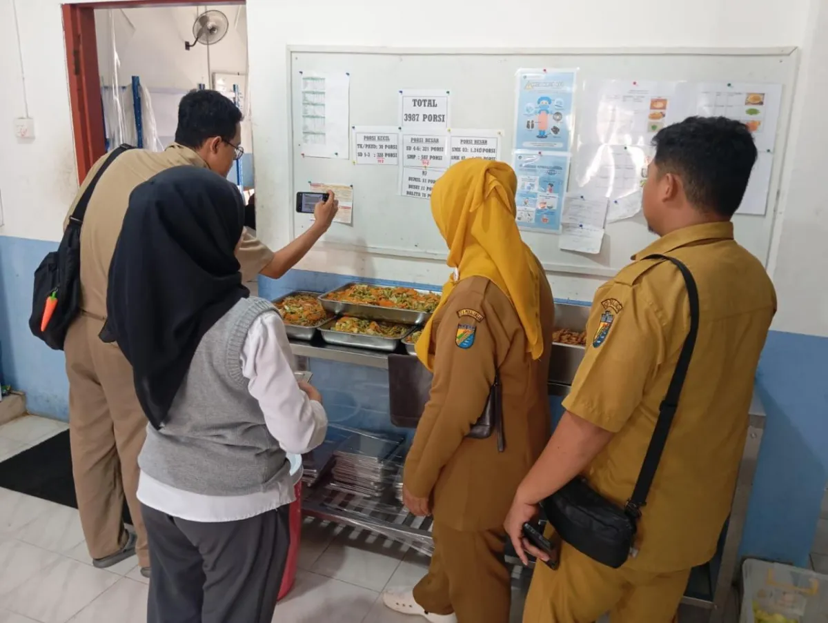 Dapur SPPG di Pekalongan Perketat Kontrol dari Penerimaan Bahan hingga Distribusi MBG
