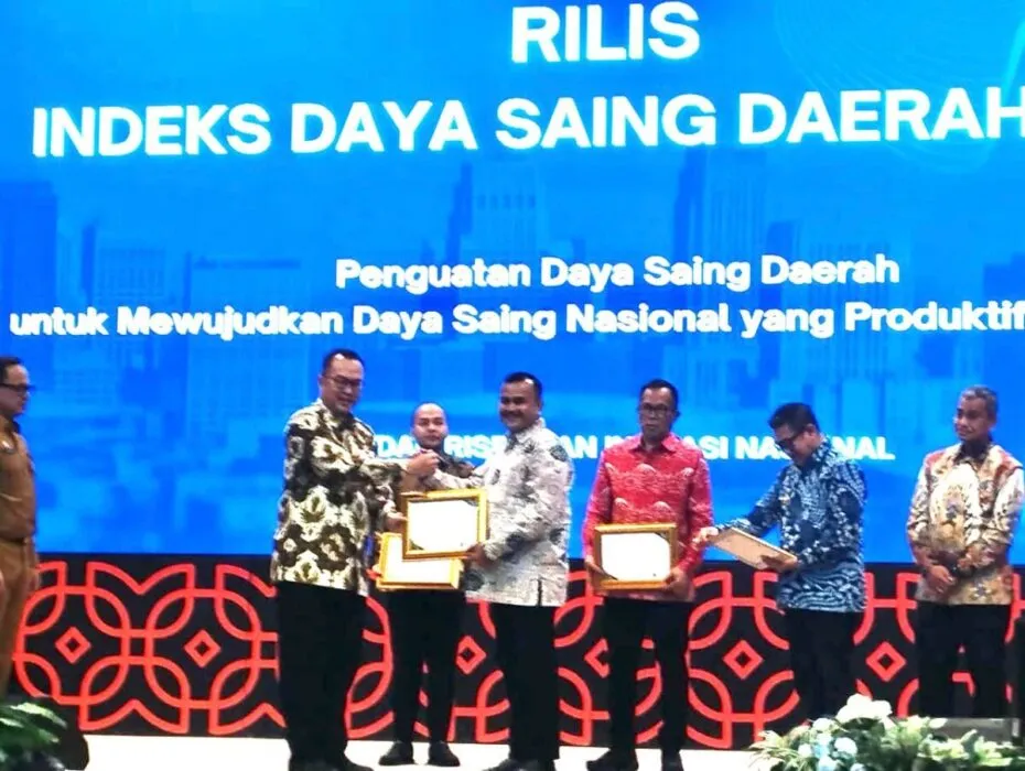 Pemko Padang Terima Penghargaan BRIN atas Capaian IDSD 2025