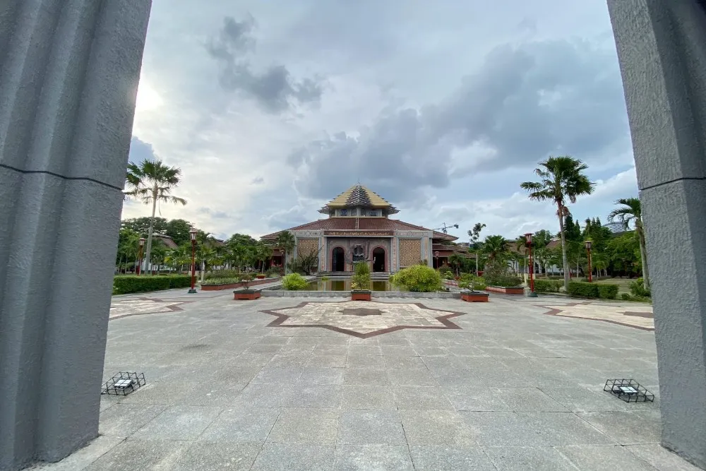 Masjid Kampus UGM Siapkan 1.500 Porsi Buka Puasa dan 500 Porsi Sahur per Hari Selama Ramadan