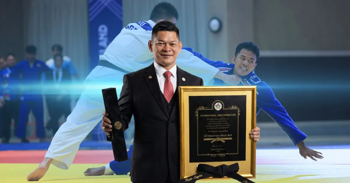 Ketua Umum NOC Indonesia Raja Sapta Oktohari Terima Black Belt Kehormatan dan Diamond Pin dari IJF di Paris