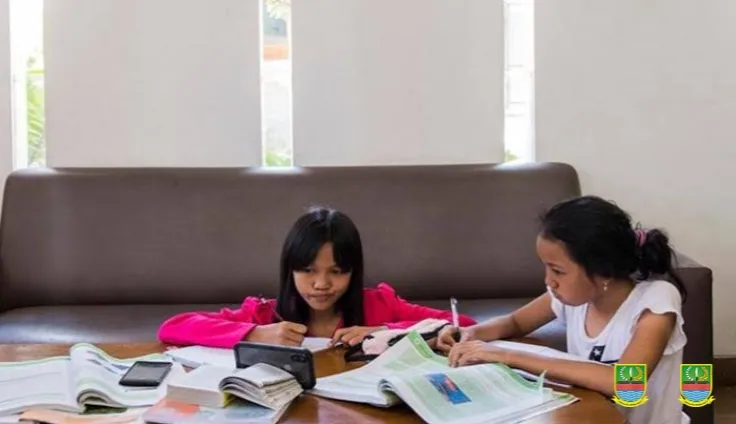 Disdik Kabupaten Bekasi Imbau SD dan SMP Gelar Pembelajaran Daring Saat Potensi Cuaca Ekstrem