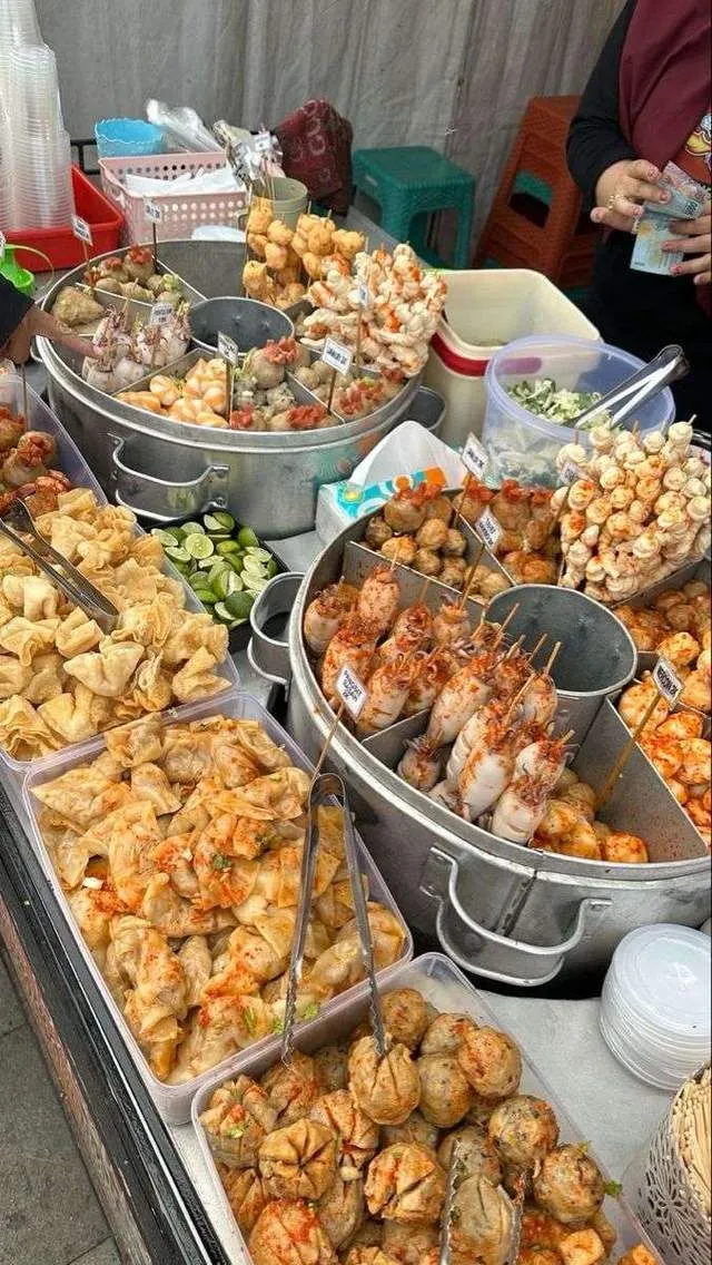 Street Food Mancanegara Kian Akrab di Keseharian Masyarakat Indonesia