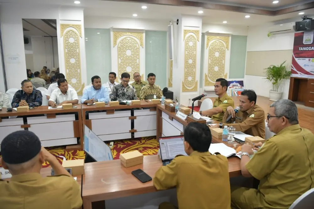 Sekda Aceh Gelar Rapat Bersama Dunia Usaha untuk Dukung Tanggap Darurat Bencana