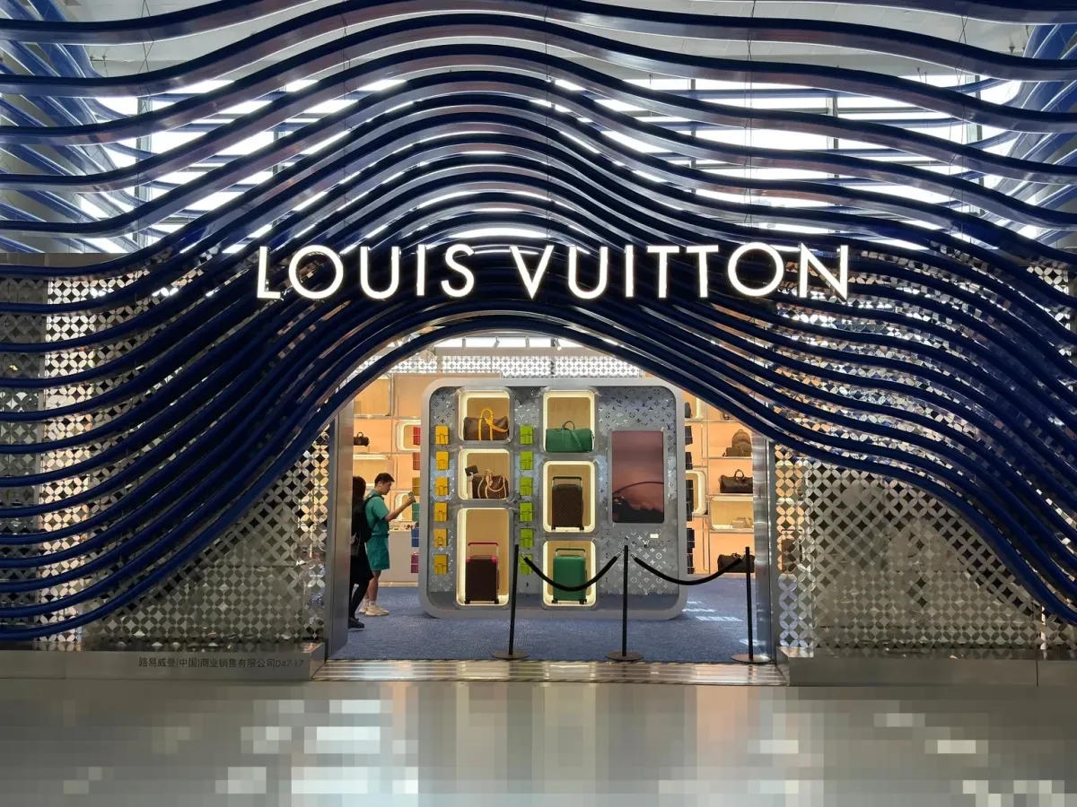 LVMH Ditekan Ketidakpastian Makro dan Nilai Tukar, Analis Tetap Rekomendasikan Beli