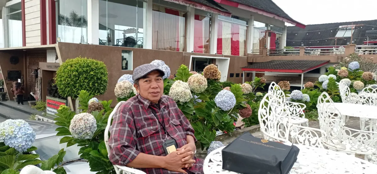 Menafsir “Lambung Kerbau Jantan”, Puisi Raudhal untuk Rusli Marzuki Saria dan Jejak Ketahanan Kata