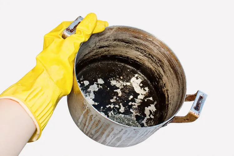 Cara Membersihkan Panci Stainless Steel yang Gosong dengan Bahan Dapur