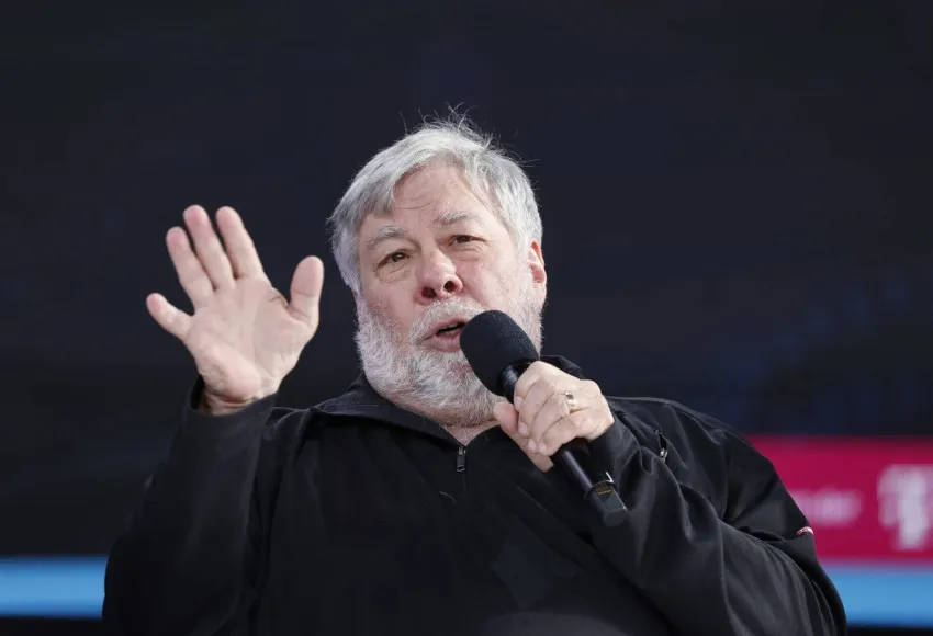 Menjelang 50 Tahun Apple, Steve Wozniak Mengaku Menjauh dari Teknologi dan Jarang Menggunakan AI