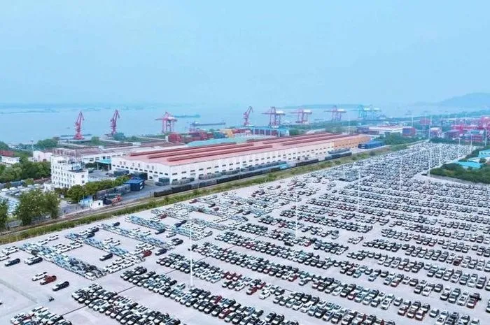 Konflik Timur Tengah Ganggu Ekspor Mobil China, Ribuan Unit Tertahan di Jalur Transit Dubai