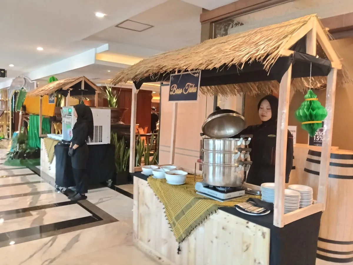 éL Hotel Bandung Hadirkan Paket Iftar Ramadan Street Food, Ada Live Gambus dan Promo Early Bird