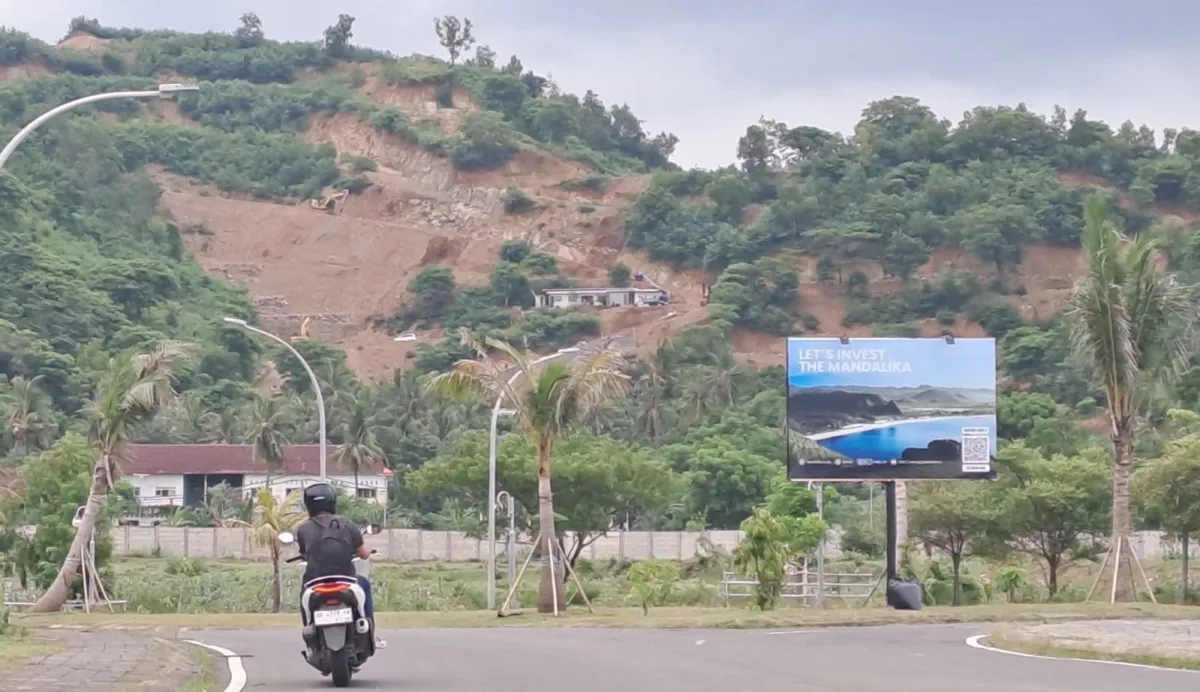 Pasca Banjir Kuta Mandalika, MHA Minta Evaluasi Tata Ruang dan Soroti Pembangunan di Perbukitan