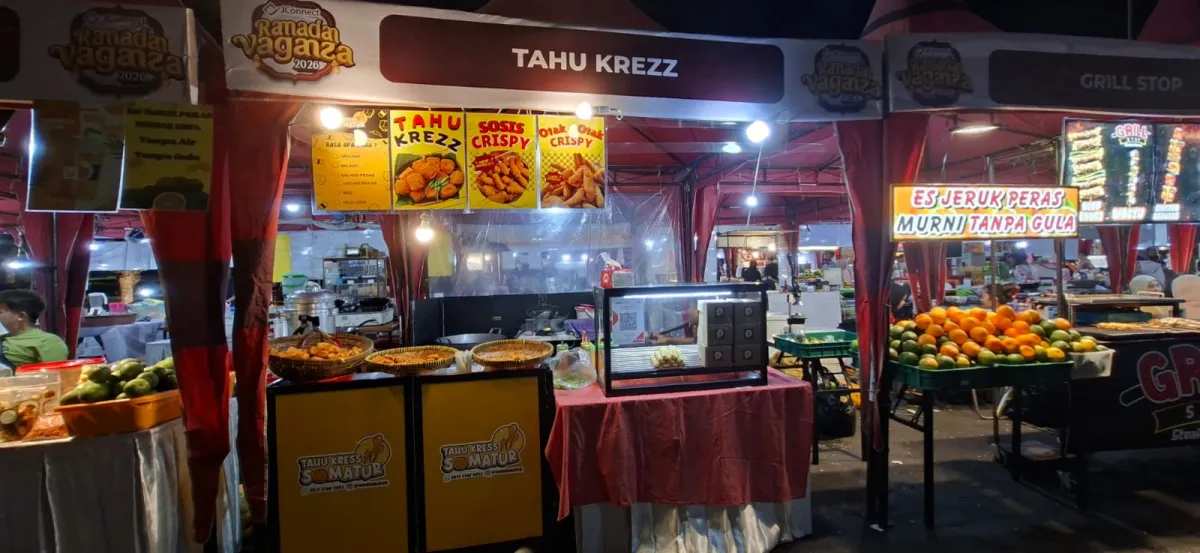 Camilan Kekinian Ramai Diburu Pengunjung di JConnect Ramadan Vaganza 2026 Surabaya