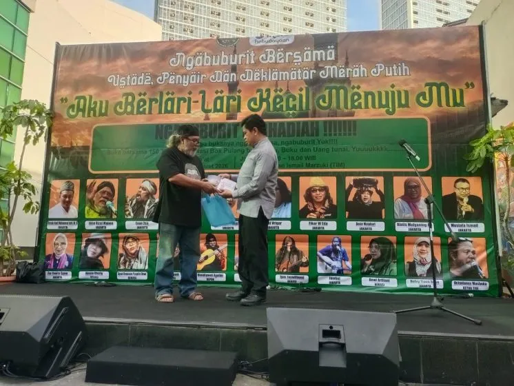 Ngabuburit Sastra Ramadan di TIM Satukan Seniman dan Ulama