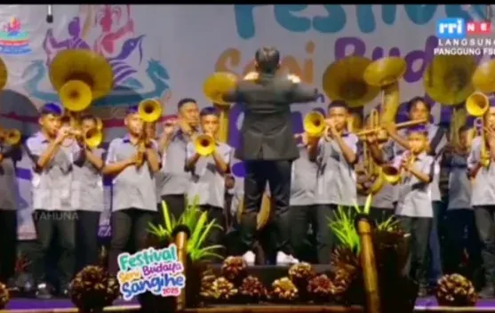 Pelatih di Sangihe Yakin Musik Kalaeng Mampu Bersaing di Era Modernisasi