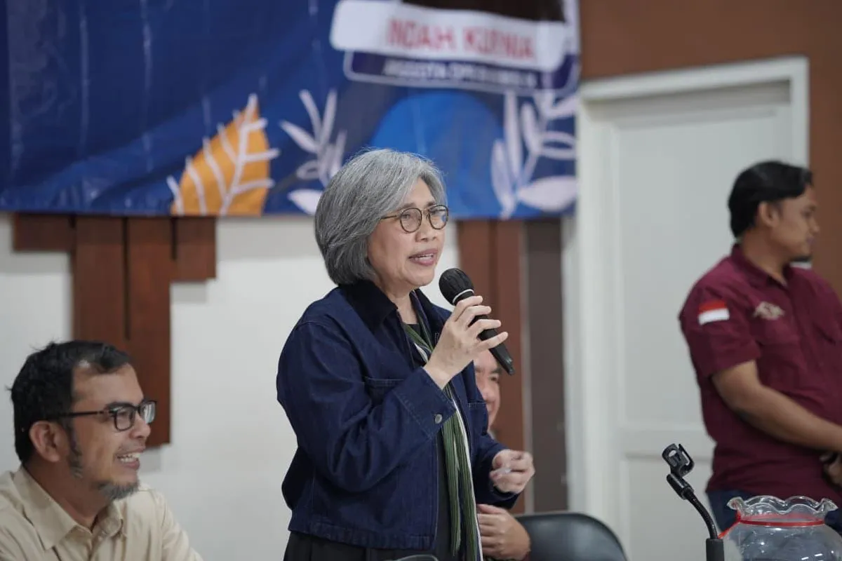 Sosialisasi Program Makan Bergizi Gratis di Surabaya, Indah Kurniawati Tegaskan Pengawasan dan Transparansi