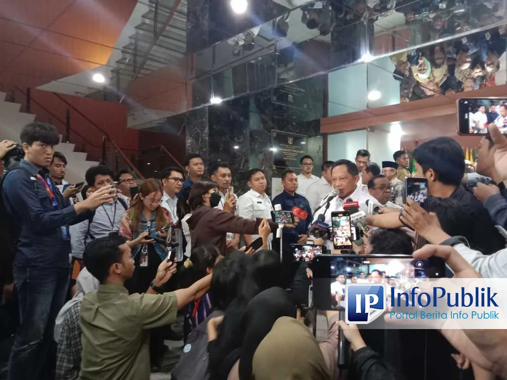 Mendagri Dorong Percepatan Transfer Keuangan Daerah dan Padat Karya untuk Pemulihan Pascabencana di Sumatra