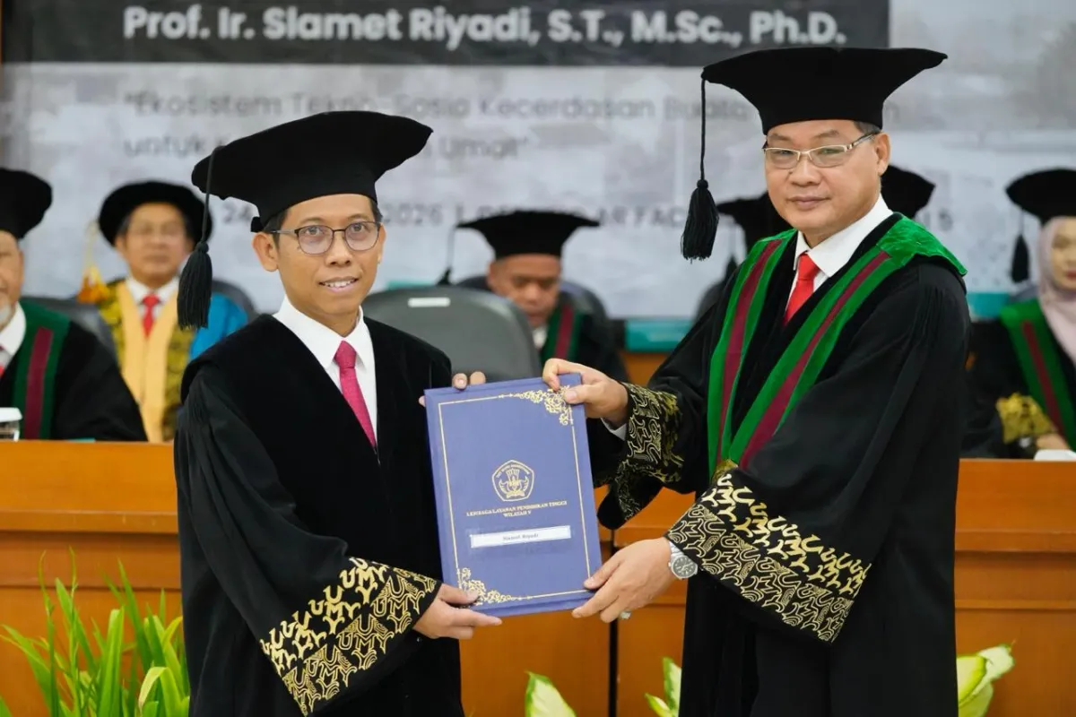 Dikukuhkan sebagai Guru Besar, Prof Slamet Riyadi Tekankan AI Harus Berpijak pada Nilai dan Kemaslahatan