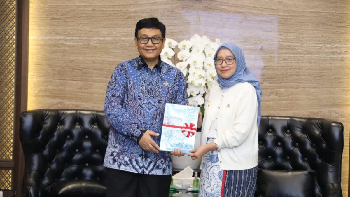 Menteri PANRB Terima LHP BPK soal SP4N 2024–Semester I 2025 dan Serahkan Laporan Keuangan 2025