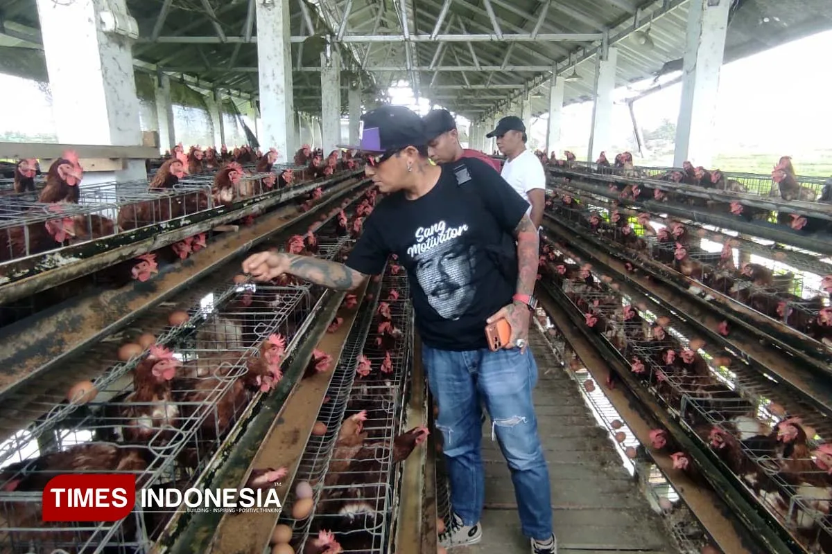 Desa Purwasaba Banjarnegara Garap Kereta Mini dan Pengembangan Ayam Petelur di Botanycal Garden
