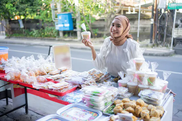 Ahli Gizi Ingatkan Risiko Takjil Berlebihan Saat Berbuka: Bisa Picu Kekurangan Protein