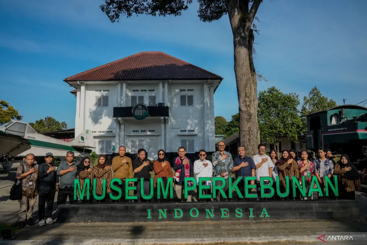 Menbud Fadli Zon Dorong Pembaruan Tata Pamer Gedung Juang 45 Medan agar Lebih Menarik bagi Generasi Muda