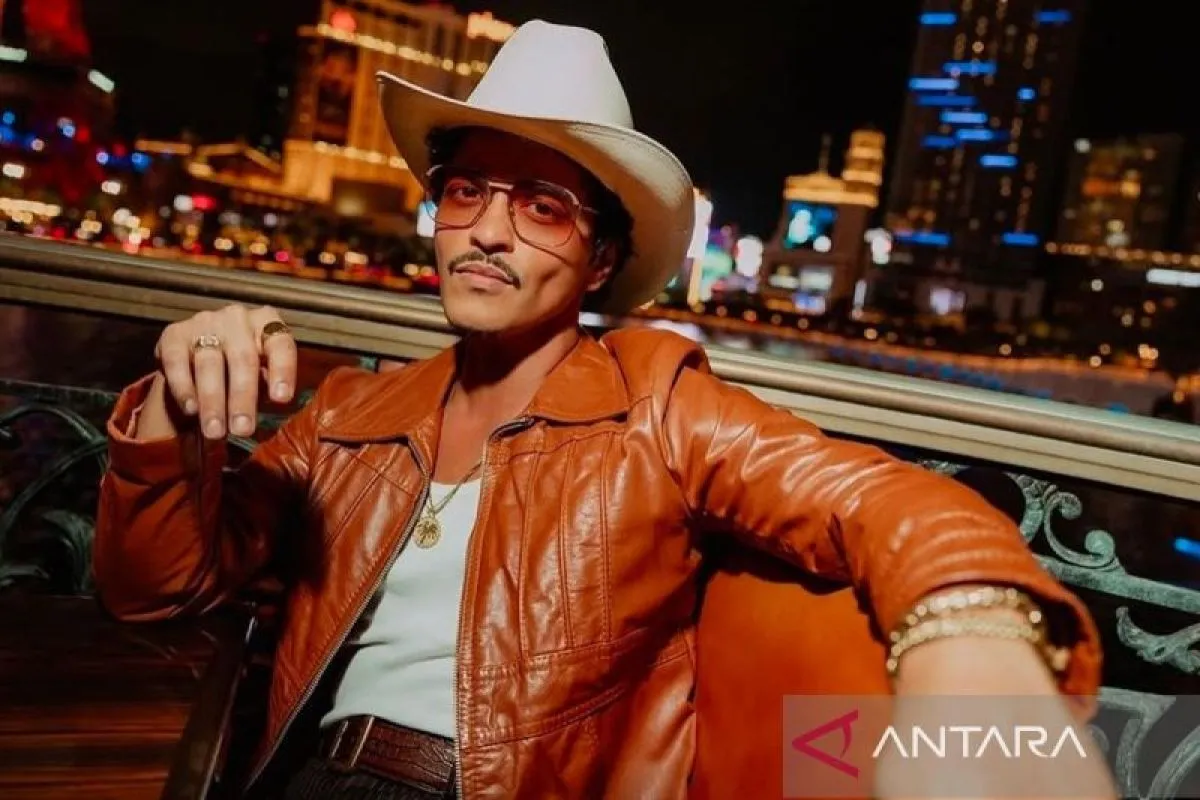 Bruno Mars Rilis Album Solo "The Romantic" Berisi Sembilan Lagu Bernuansa Nostalgia