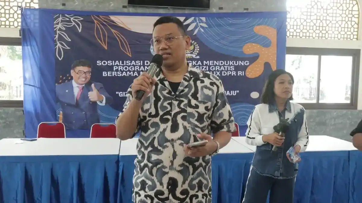 Uya Kuya Sosialisasikan Program Makan Bergizi Gratis di Kebayoran Lama, Tekankan Manfaat Gizi dan Dampak Ekonomi