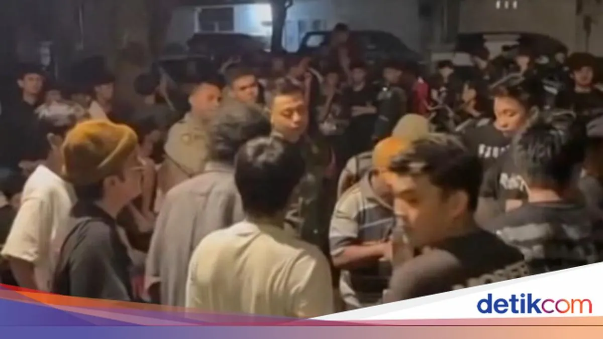 Satpol PP Mataram Bubarkan Acara Musik tanpa Izin di Udayana, Ratusan Remaja Kecewa