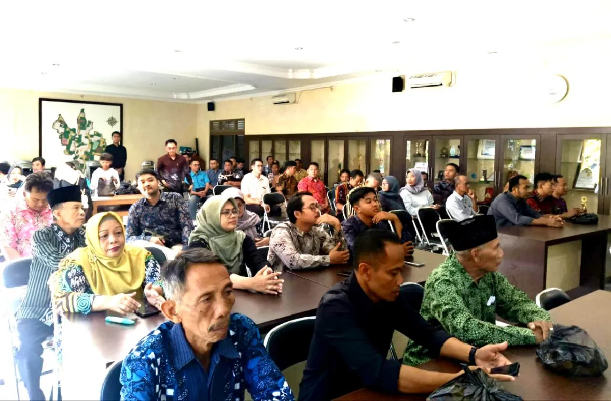 Sambung Rasa DPRD DIY di Condongcatur Serap Aspirasi Warga, dari Perbaikan Jalan hingga Tiang Internet