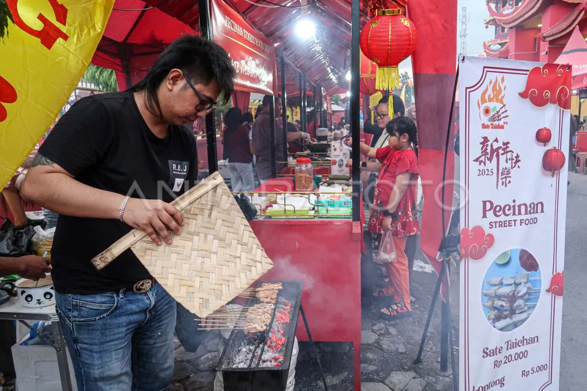 Pecinan Street Food Digelar di Klenteng Hoo Tong Bio Banyuwangi untuk Meriahkan Imlek 2025