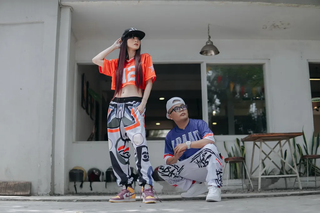 Usai “EGP” Viral, Sundanis Rilis Single “Bad Mood” untuk Lepas dari Tekanan Ekspektasi