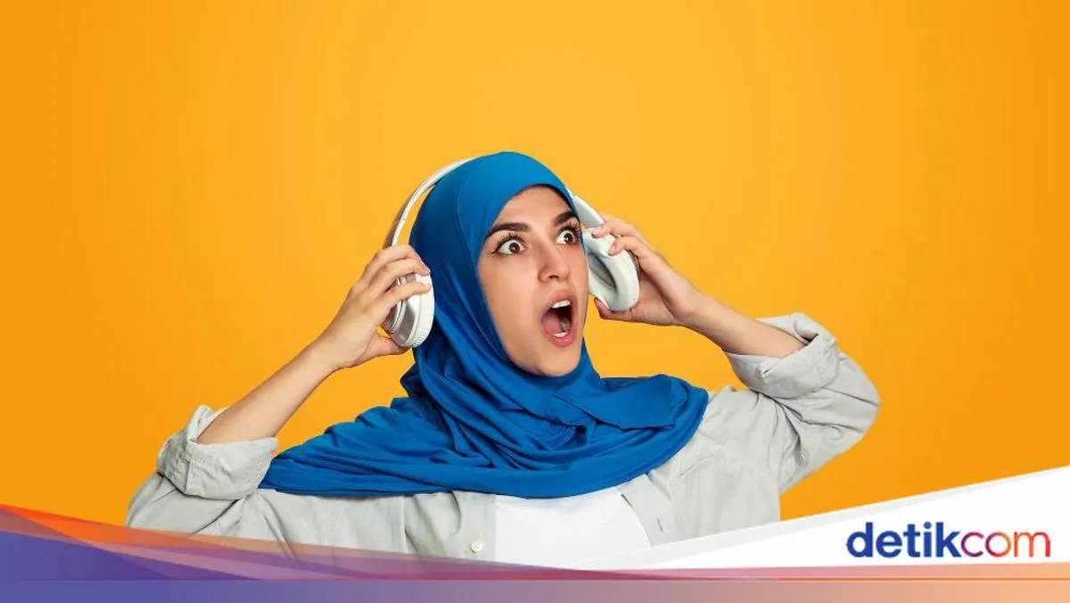 Kebiasaan Mendengar Musik Keras Lewat Earphone Berisiko Merusak Pendengaran