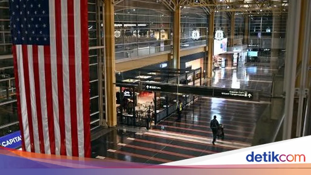 Badai Musim Dingin Sapu AS, 14.000 Penerbangan Dibatalkan dan Ratusan Ribu Pelanggan Alami Pemadaman Listrik
