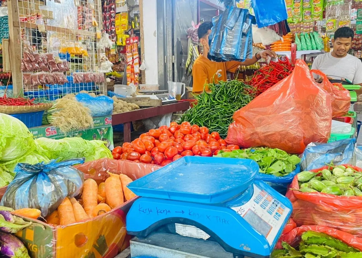 Harga Tomat di Pasar Rukoh Banda Aceh Naik Dua Kali Lipat, Komoditas Lain Relatif Stabil