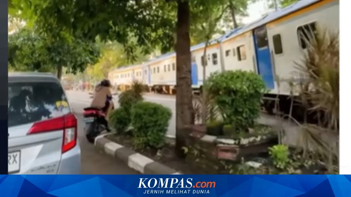 Video KA Batara Kresna Berhenti di Rel Bengkong Slamet Riyadi Solo Viral, KAI: Gangguan Teknis Beres dalam 25 Menit