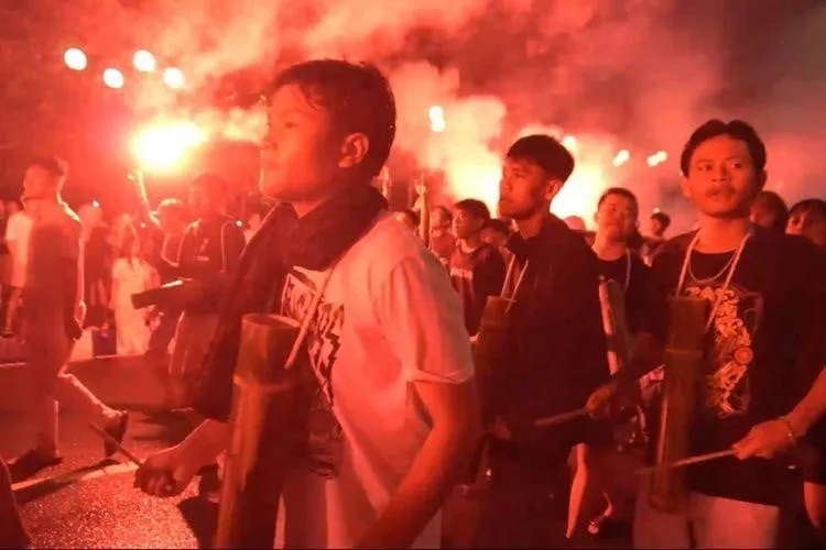 Mengenal Rontek, Tradisi Kentongan untuk Membangunkan Sahur di Pacitan