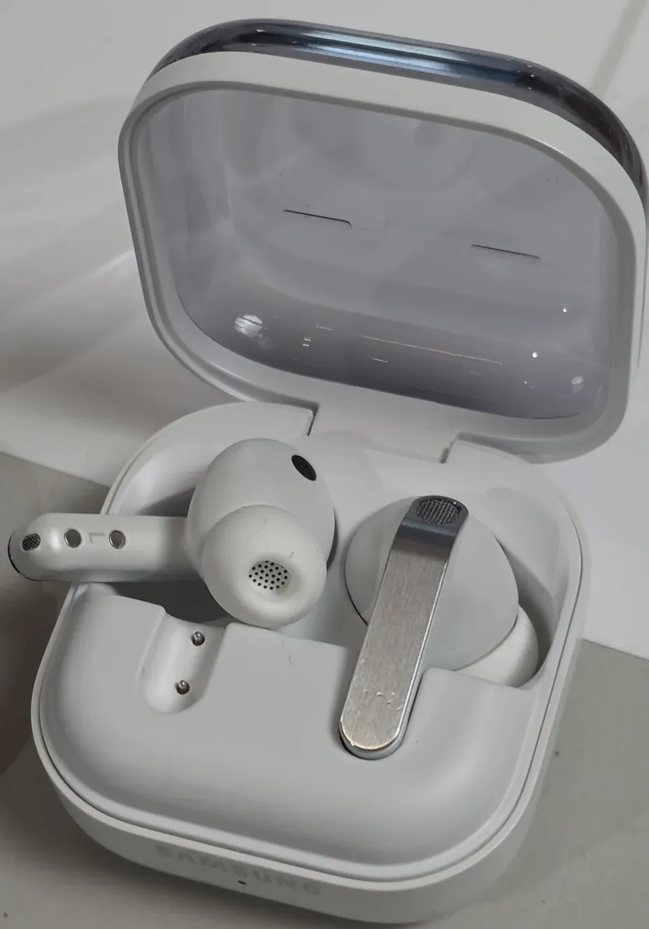 Samsung Perkenalkan Galaxy Buds4 dan Buds4 Pro, TWS Premium dengan Desain Baru dan Fitur AI