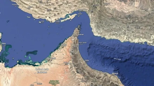 Laporan Radio Larang Kapal Melintas Selat Hormuz Muncul, Iran Bantah Perintahkan Penutupan