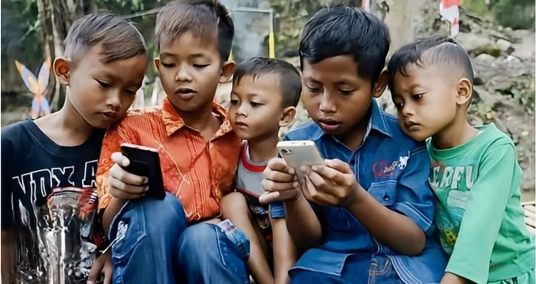 Menkomdigi Ajak Orang Tua Manfaatkan Libur Lebaran untuk Kurangi Ketergantungan Gadget Anak