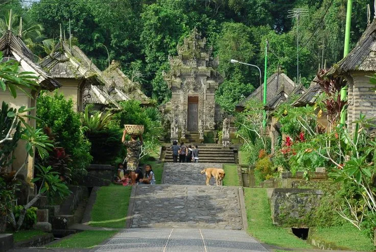 Mengenal Desa Panglipuran di Bangli: Tata Ruang Simetris, Arsitektur Tradisional, dan Budaya yang Tetap Terjaga