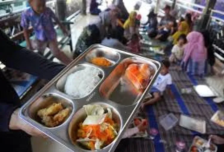 Pemerintah Tekankan SOP dan Transparansi Anggaran dalam Program Makan Bergizi Gratis