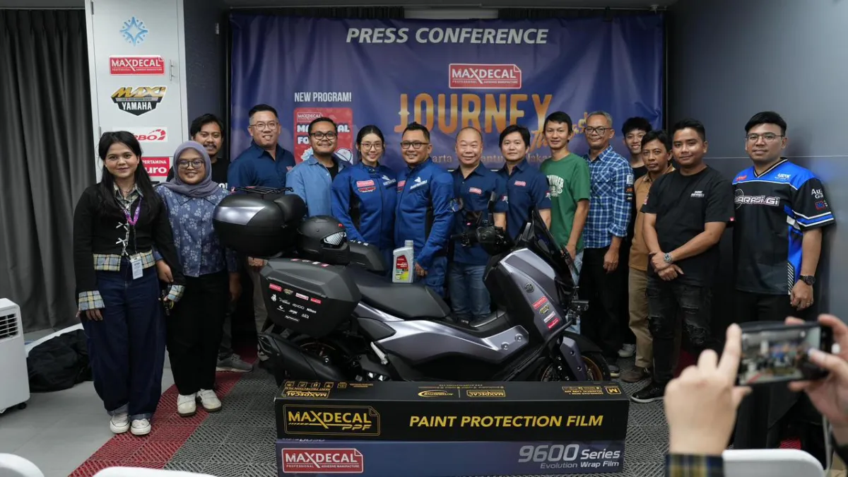 Maxdecal Kolaborasi dengan Pasutri Touring Jelajahi Indonesia Timur Lewat Program Maxdecal Foodie
