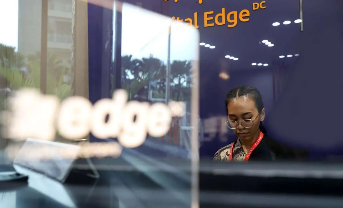 Indointernet (EDGE) Ajukan Delisting Sukarela untuk Beralih Menjadi Perusahaan Tertutup