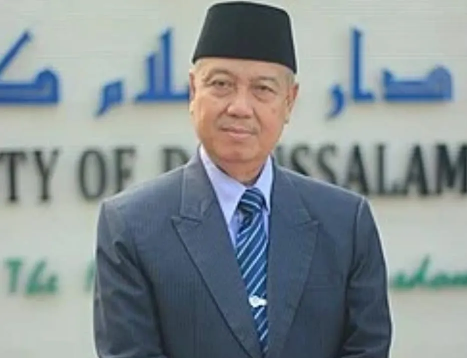 Pimpinan Pondok Modern Darussalam Gontor KH Amal Fathullah Zarkasyi Wafat di Usia 76 Tahun