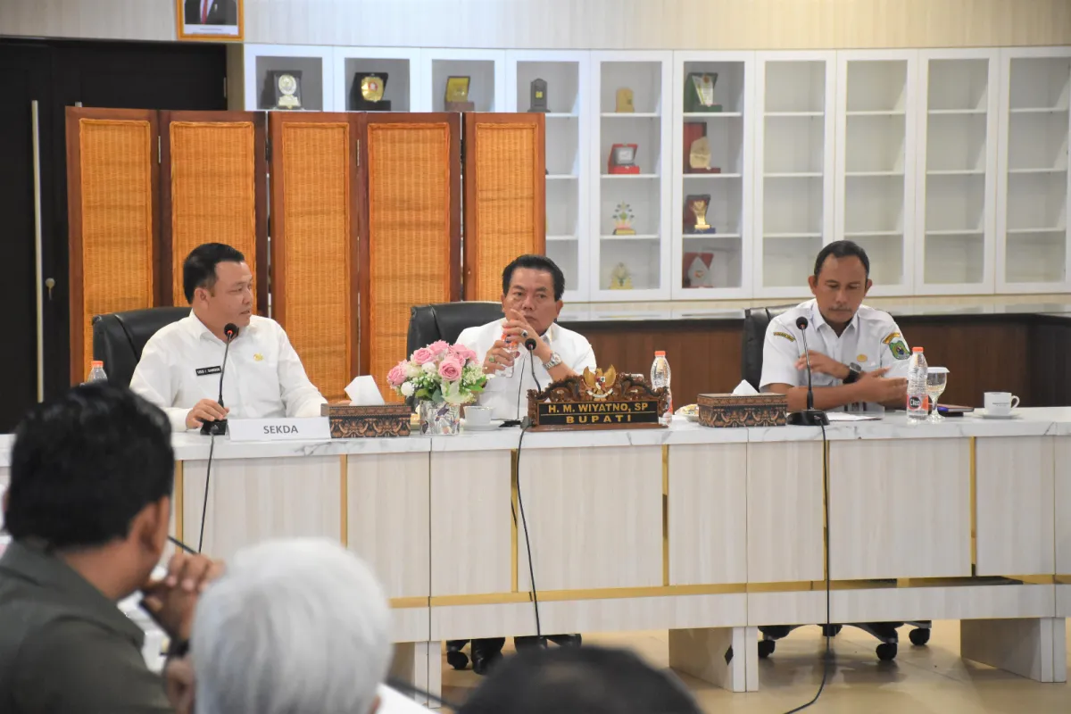 Pemkab Kapuas Gelar Rakor dengan Perusahaan, Bupati Tekankan Penyelesaian Konflik Lahan dan Kepatuhan Regulasi